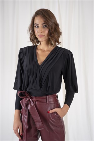 Elisa Bluz Siyah, vatkalı bluz, kruvaze bluz, siyah bluz